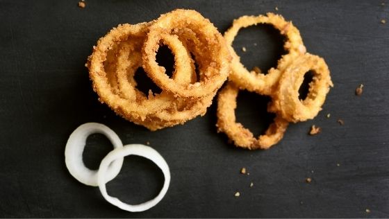 raw and cooked onion rings
